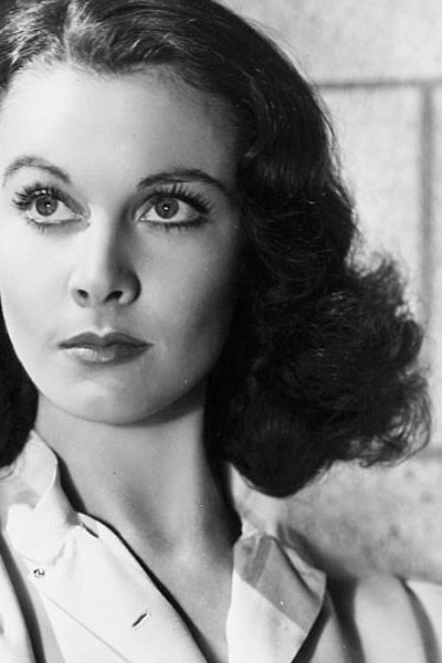 vivien_leigh_vogue_getty_images_silver_screen_collection_689266393_1.jpg