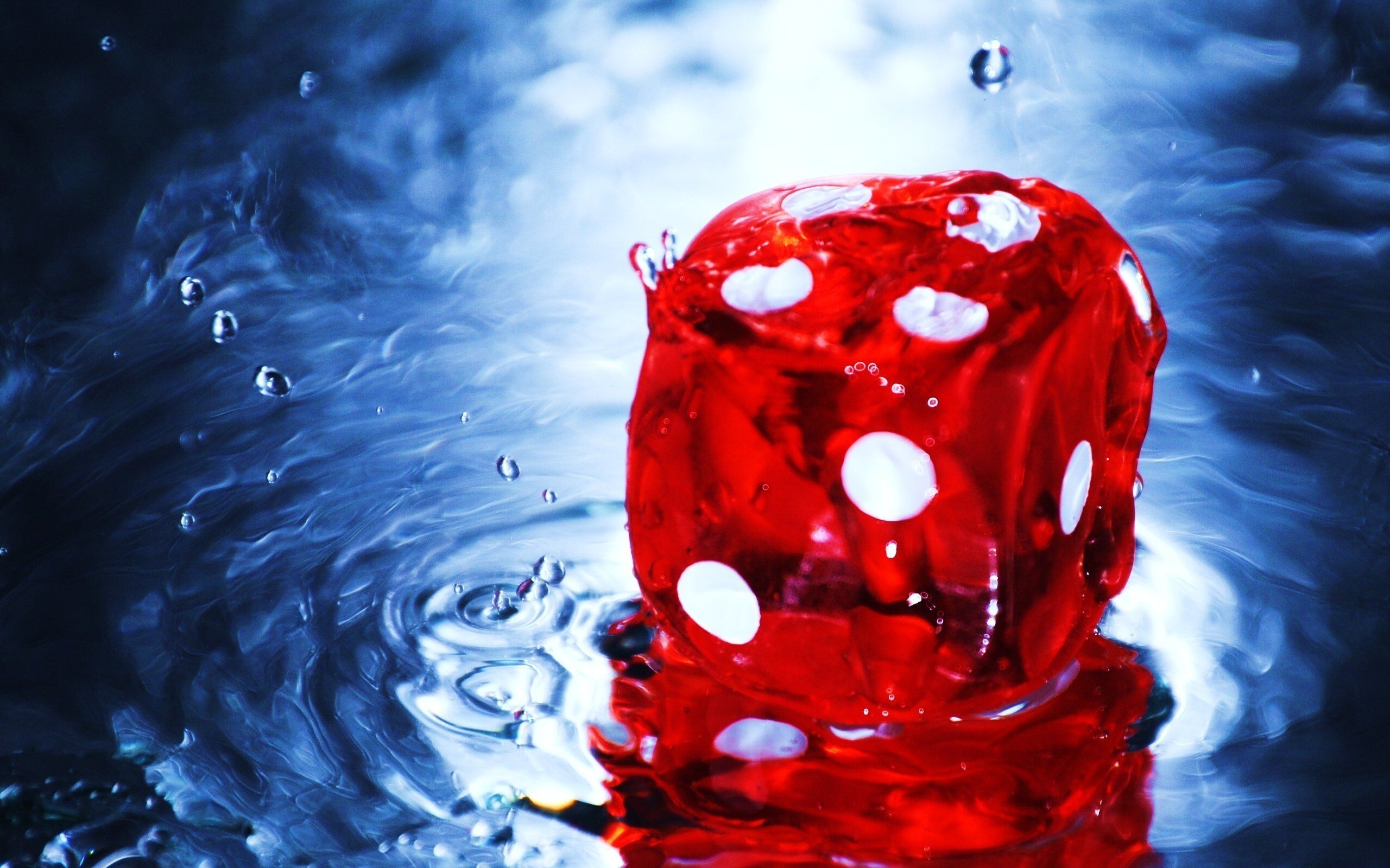 water-red-dice-wallpaper-1.jpg