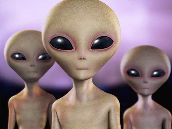 21-1511230100-alien1.jpg