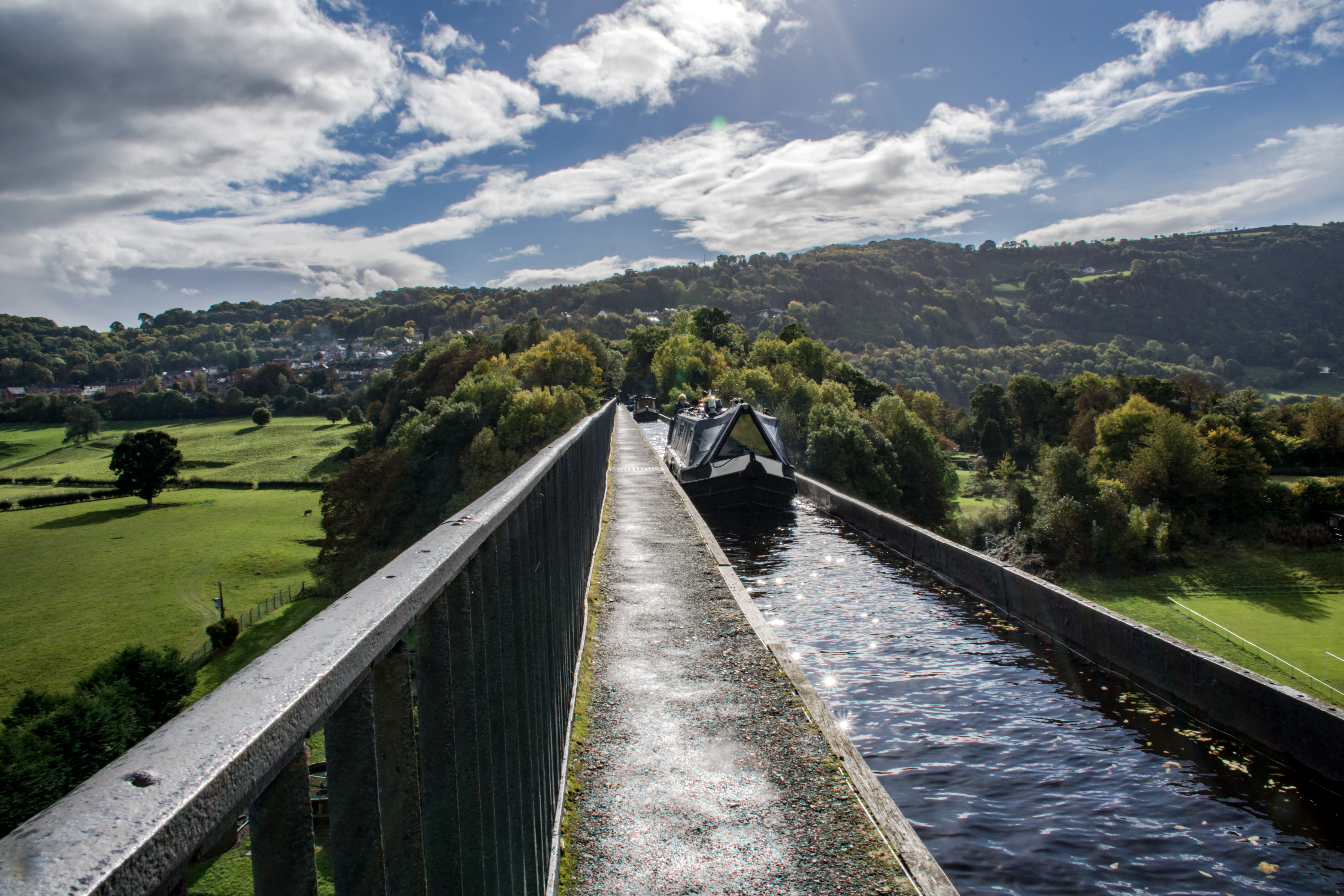 Pontcysyllte Aqueduct 1- By Steve J Huggett.jpg