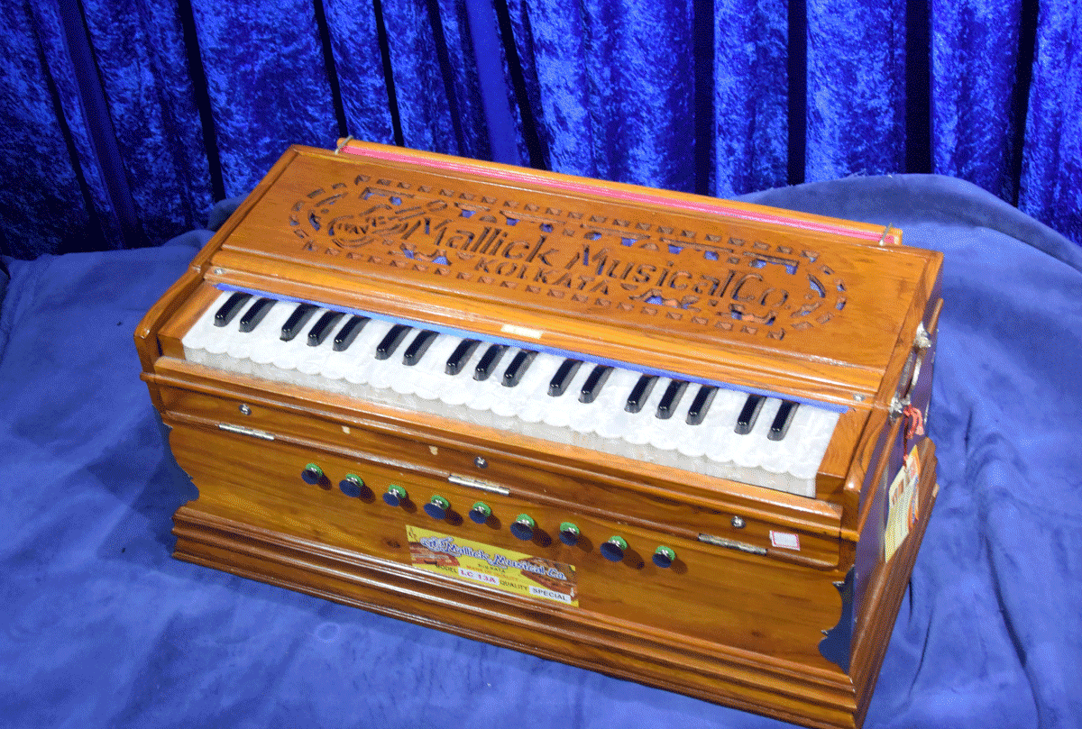 Harmonium_1.png