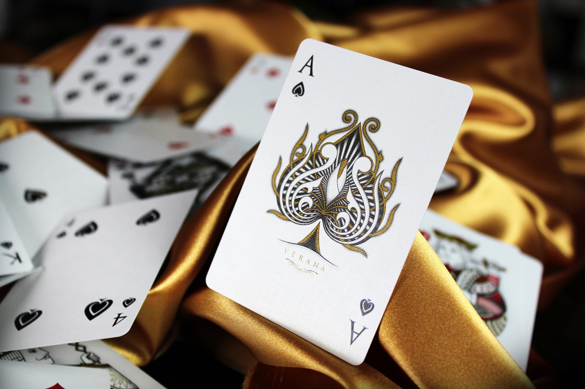 Golden_Ace_of_Spades_-_Seasons_Playing_Cards.jpg