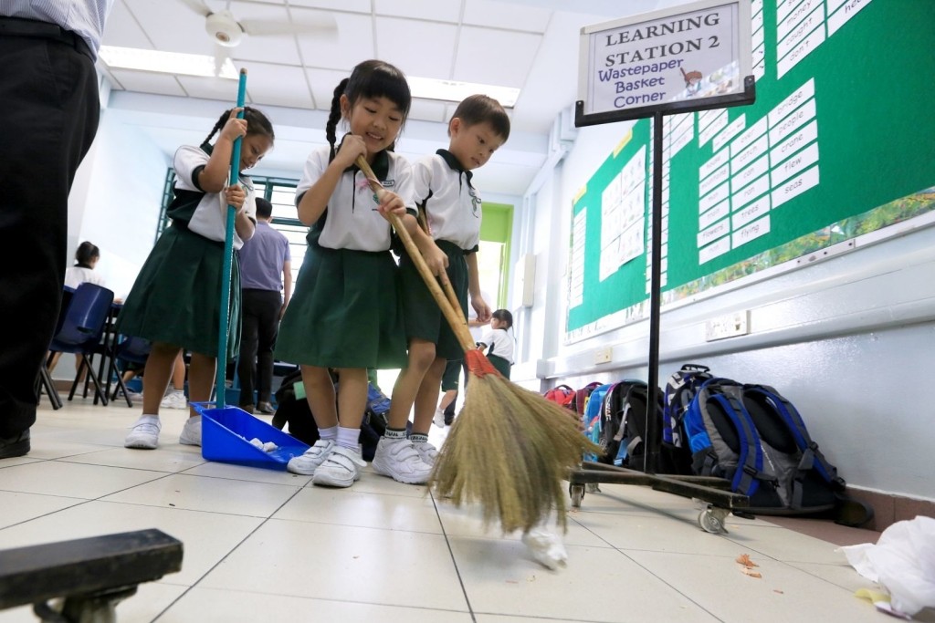 japan-children-cleaning-1024x683.jpg