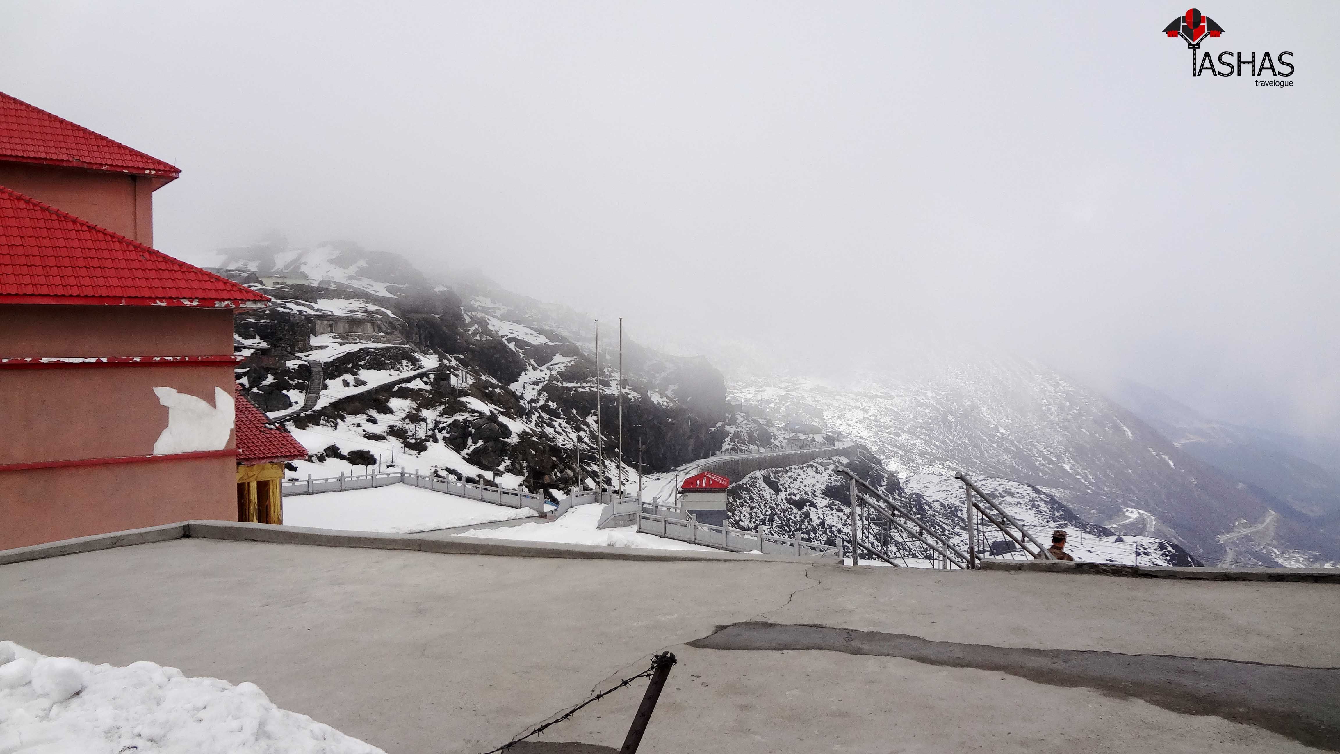 Chinese side of Nathu La border.jpg