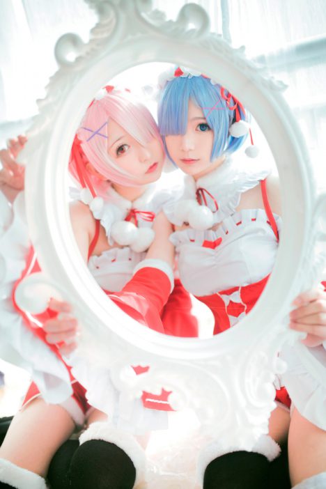 OffSeason-Rem-Ram-Christmas-Cosplay-7-468x702.jpg