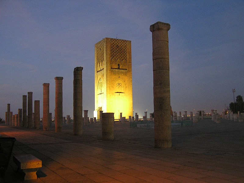 800px-صومعة_حسان_بالرباط.jpg