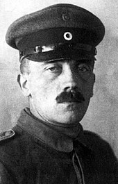 170px-Hitler_1914_1918.jpg