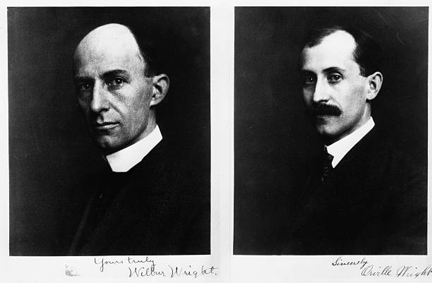 wilbur-wright-and-orville-wright-the-two-brothers-who-worked-closely-picture-id2796793.jpg