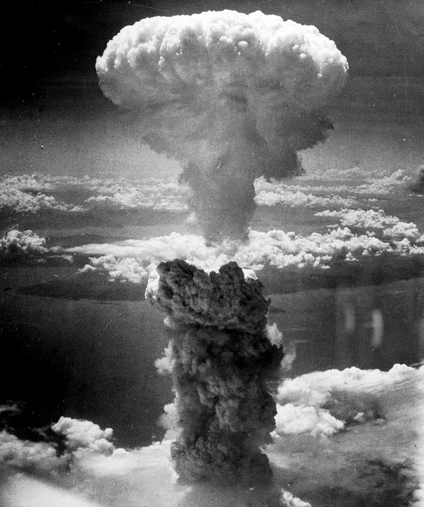 Fat-Man-Nuclear-Weapon-Mushroom-Cloud-Atomic-Bomb-398277.jpg