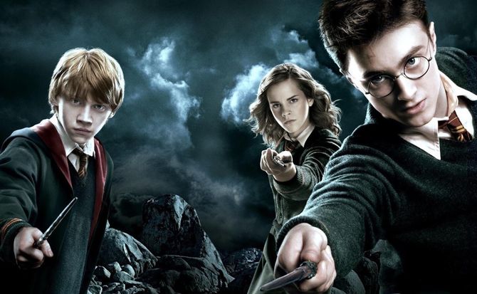 Harry-Potter-Wizarding-World-Weekly.jpg