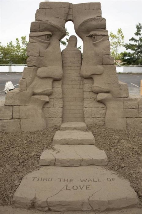 the_best_sand_sculptures_in_the_world_640_high_04.jpg