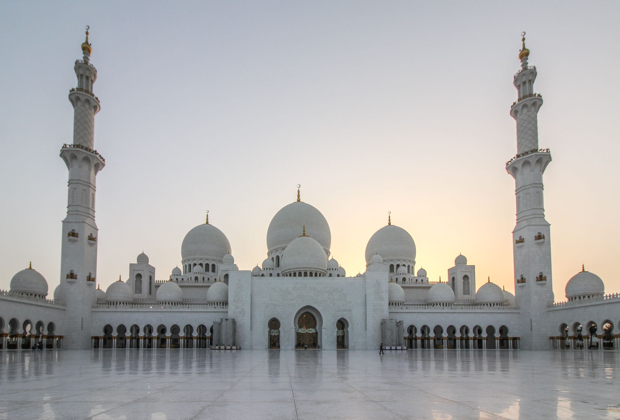 grand-mosque-frontal-after-sunset.jpg