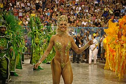 250px-Unidos_da_Tijuca_é_a_quinta_escola_no_desfile_das_campeãs_2016_2.jpg