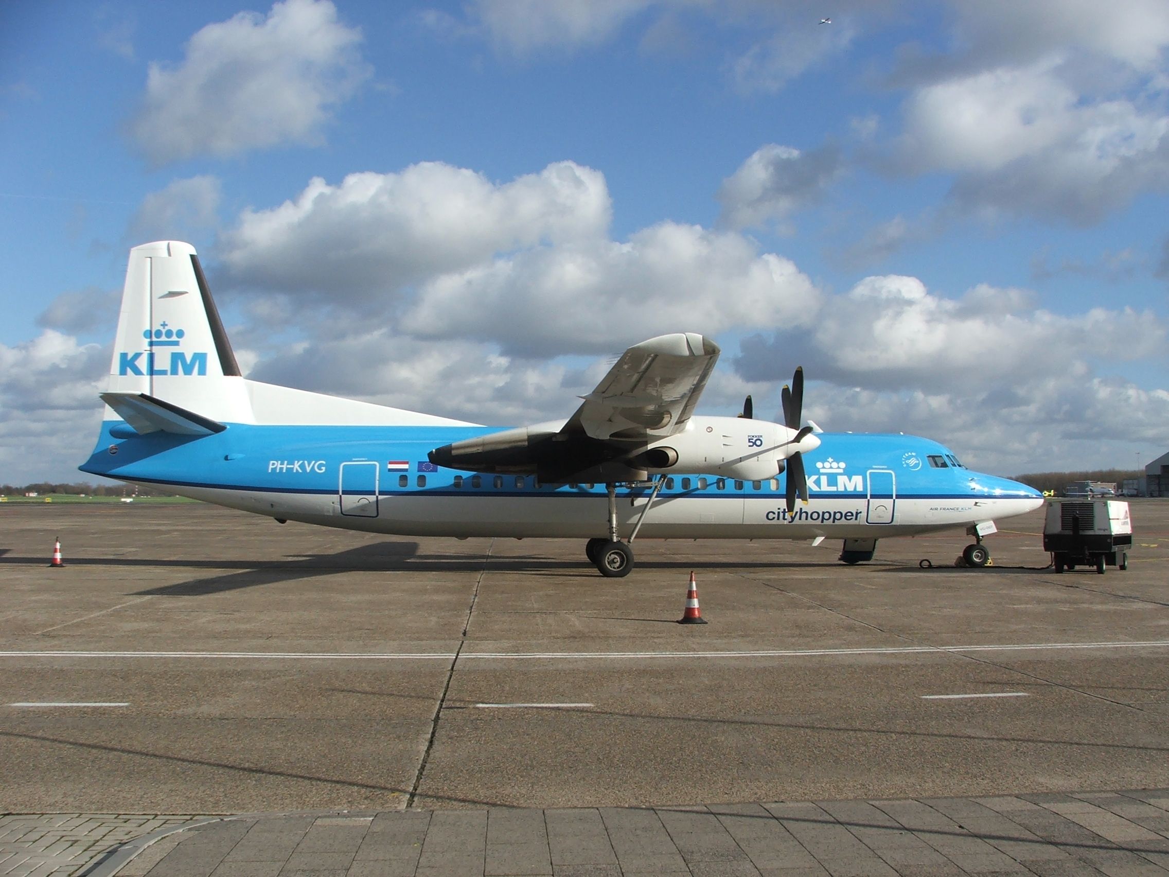 PH-KVG KLM Cityhopper -F50.JPG