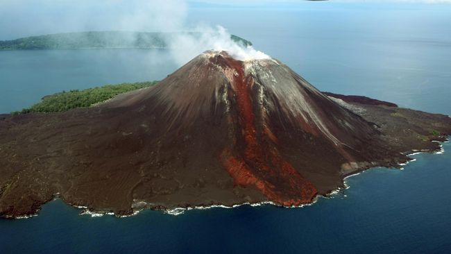 Gunung Krakatau.jpg