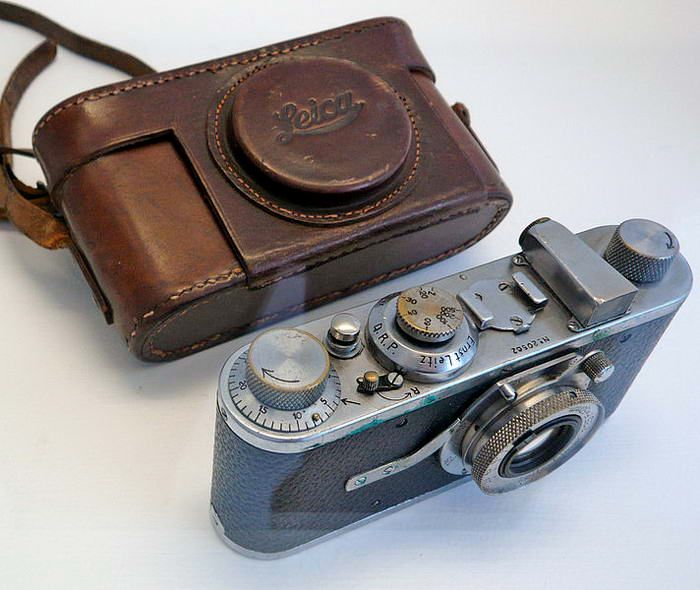 Bressons-First-Leica.jpg