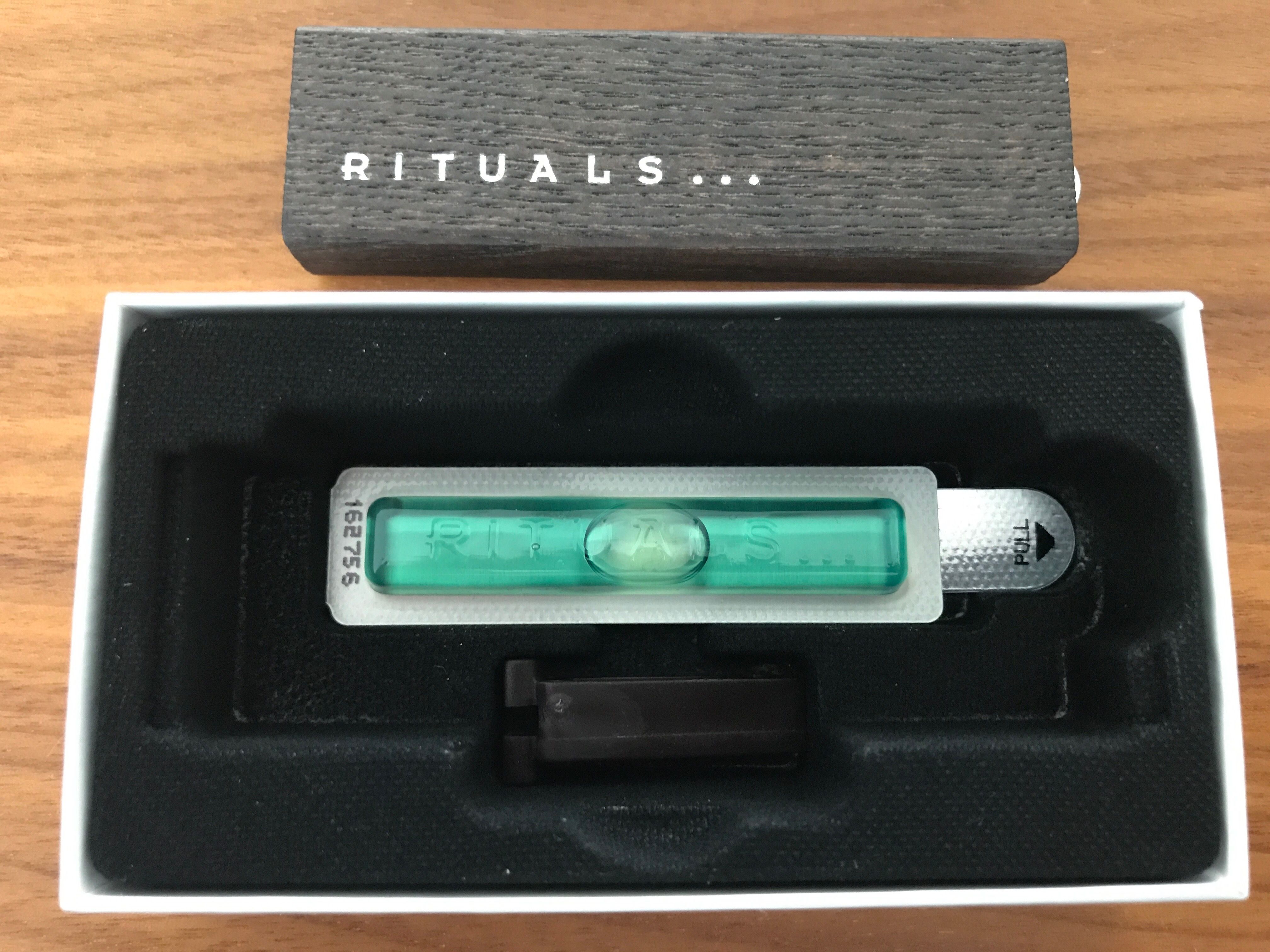 Make your car smell great again! (air refresher by Rituals) — Steemit