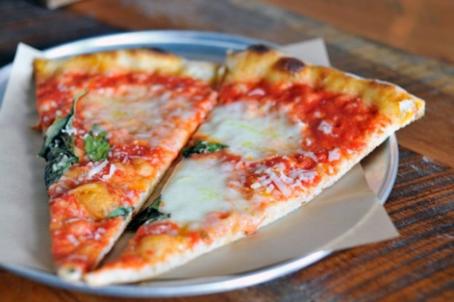 27092015-Neapolitan-pizza.jpg