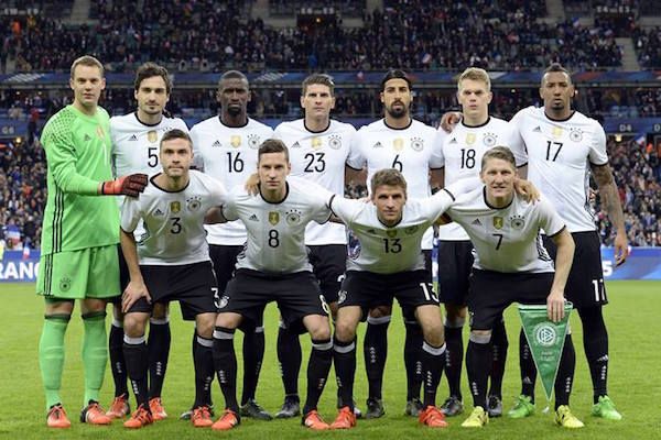 Equipe-Allemagne-football-mannschaft.jpg