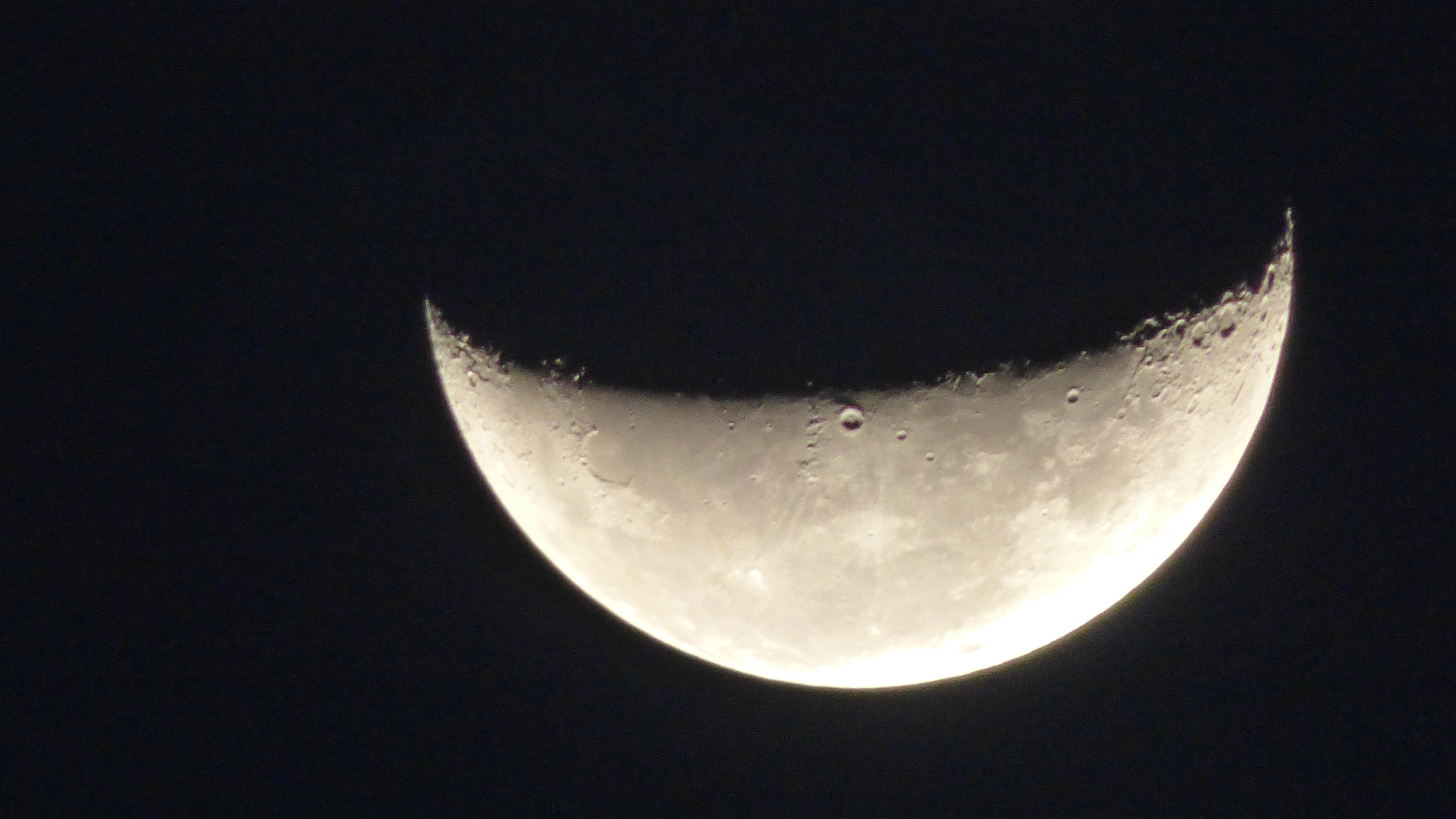 moon_-.JPG