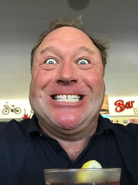 alex jones smile.jpg