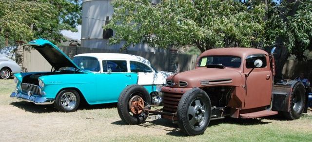 55 chevy and 51 ford rat rod (640x293).jpg