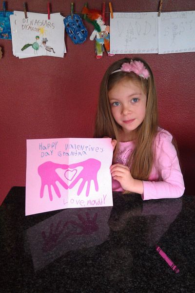 Valentines-Day-handprint-card-idea.jpg