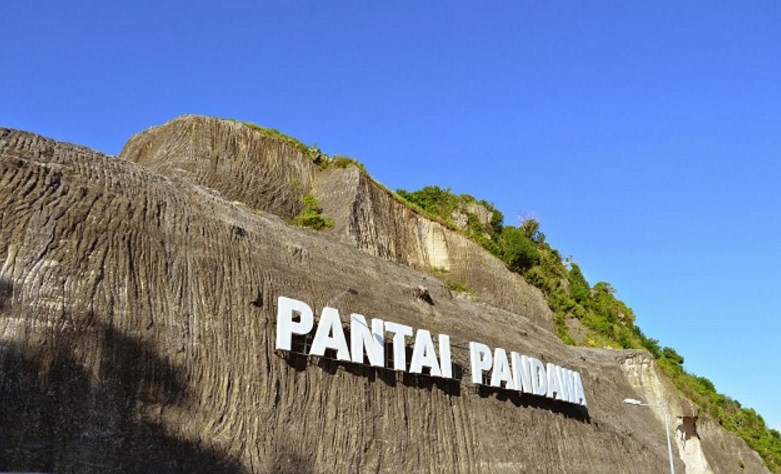 Pantai-Pandawa-Bali.jpg