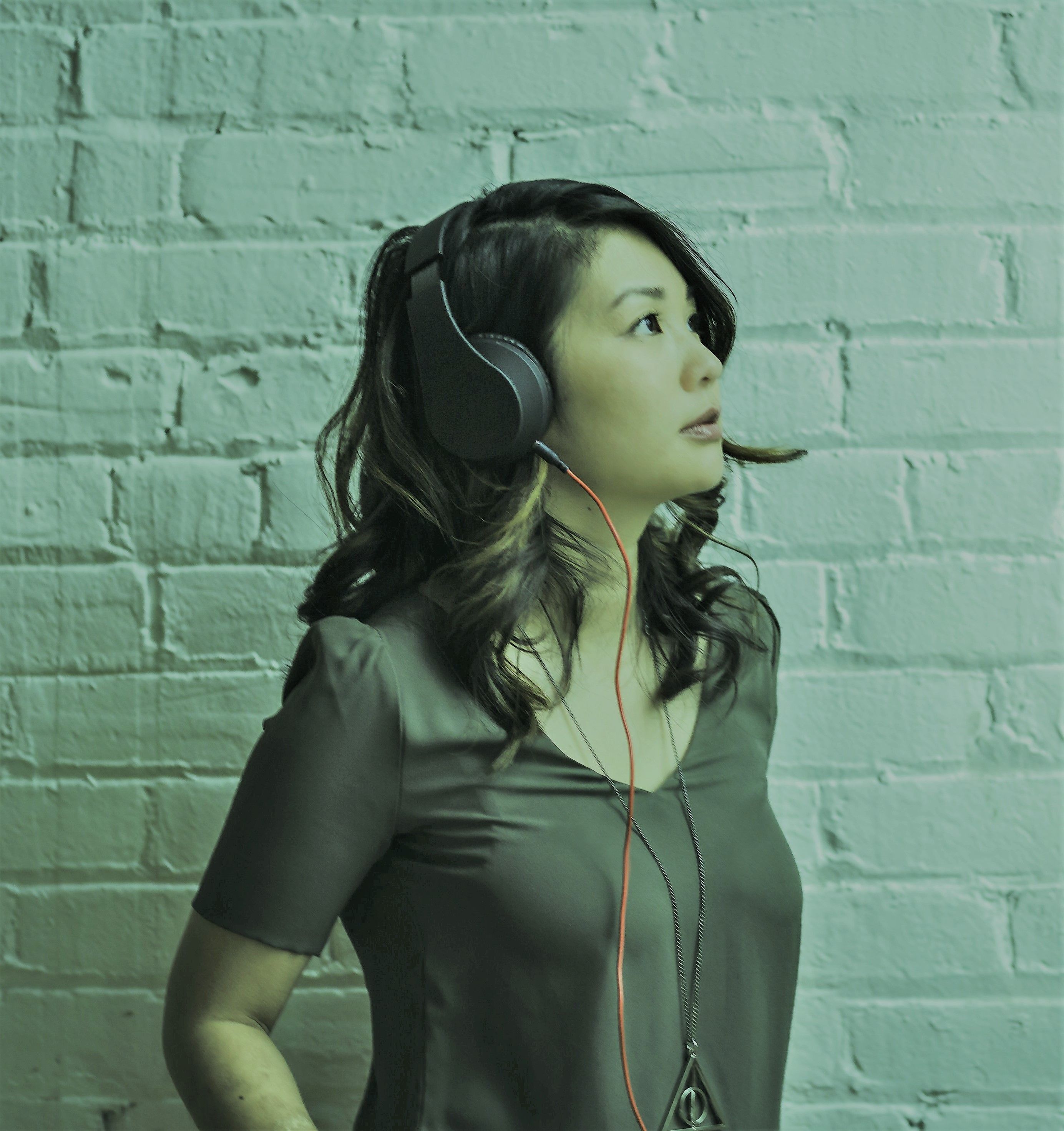 woman-wearing-headphones_4460x4460.jpg