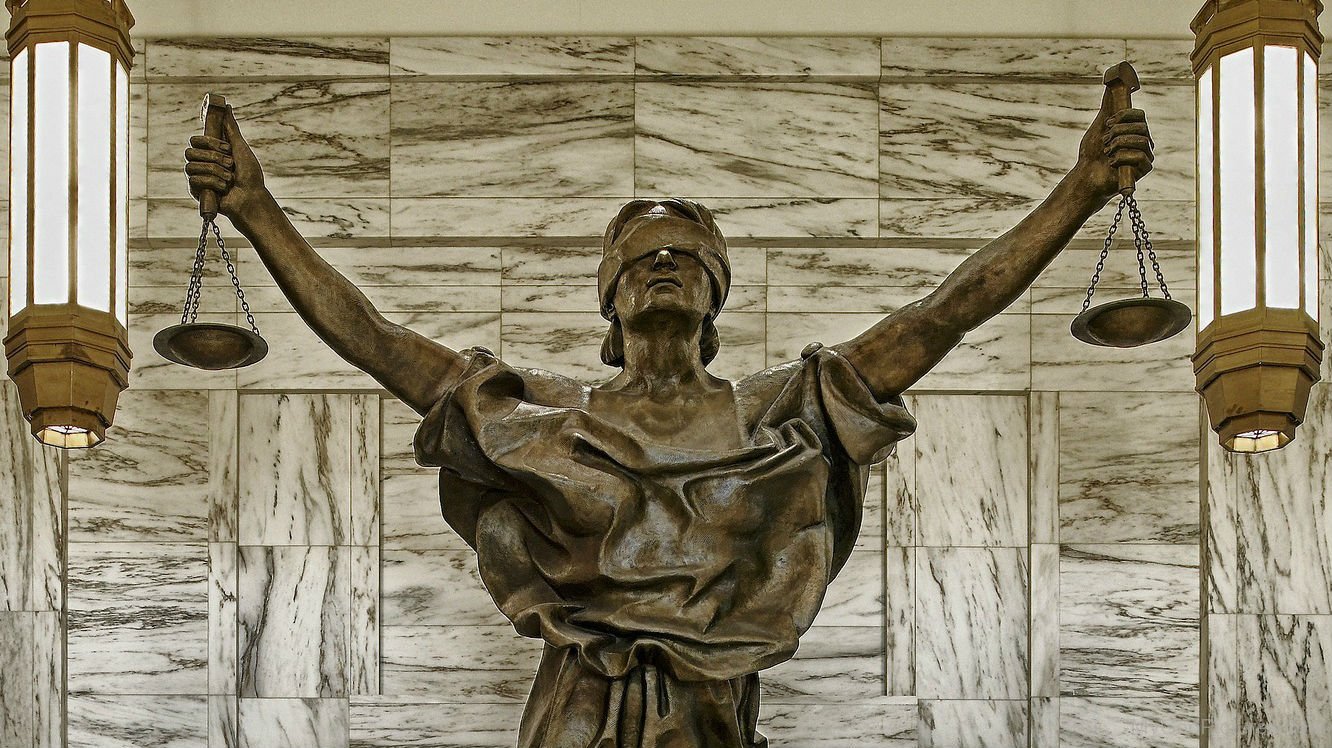 Goddess-Lady-Justice-Statue.jpg