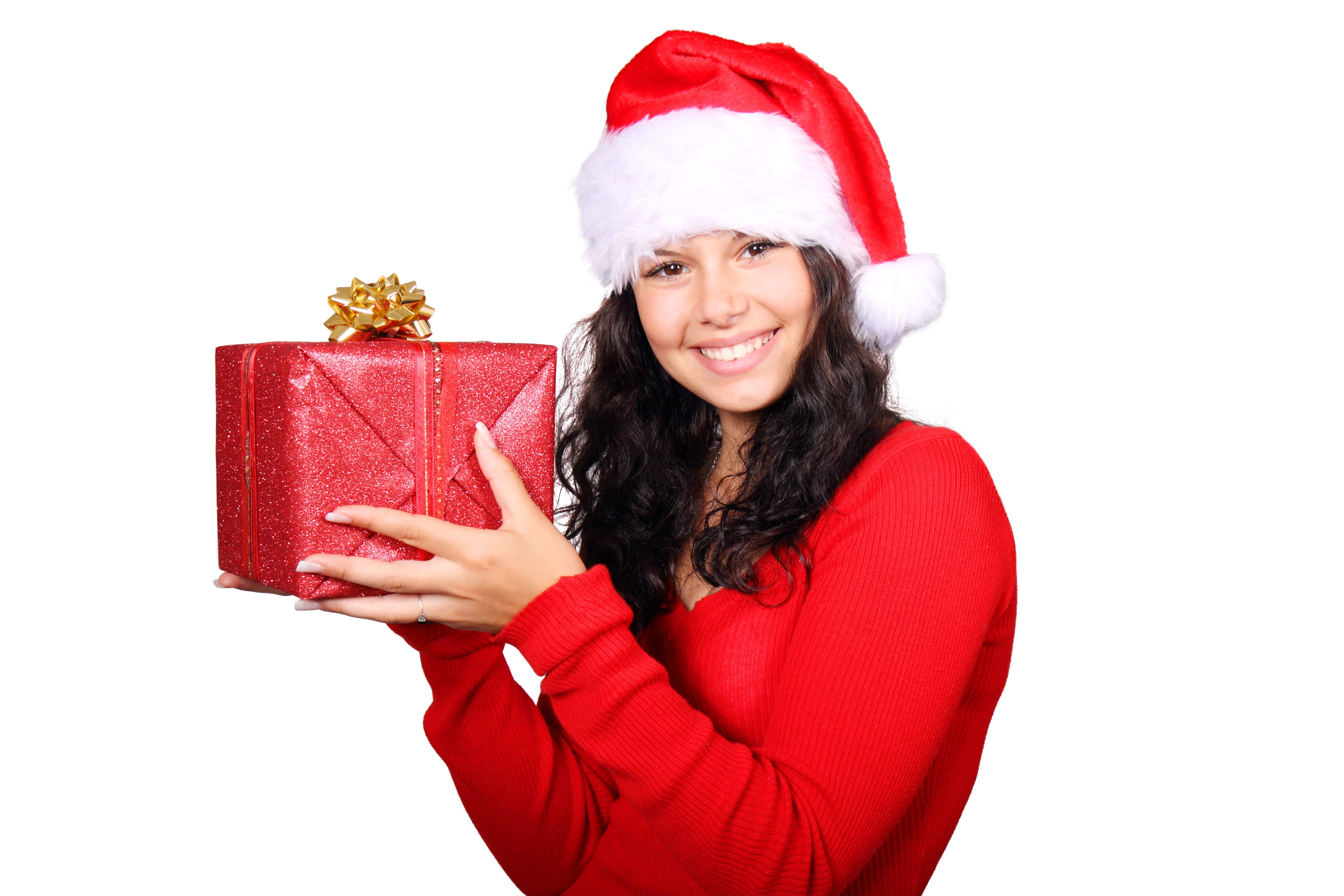 santa_holding_christmas_gift_187227.jpg