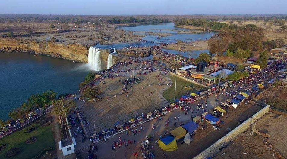 chitrakut waterfall.jpg