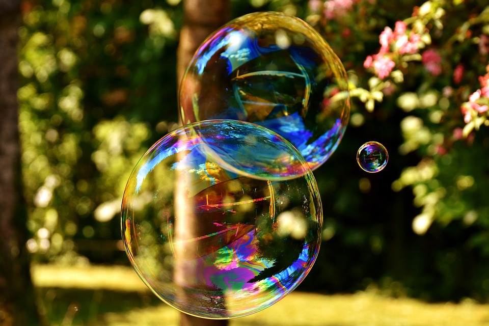 soap-bubble-2403673_960_720.jpg