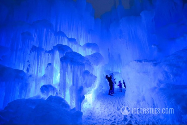 ice-castles-2-e1453479823113.jpg