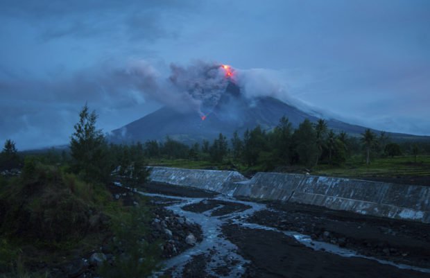 mayon-volcano1-620x401.jpg