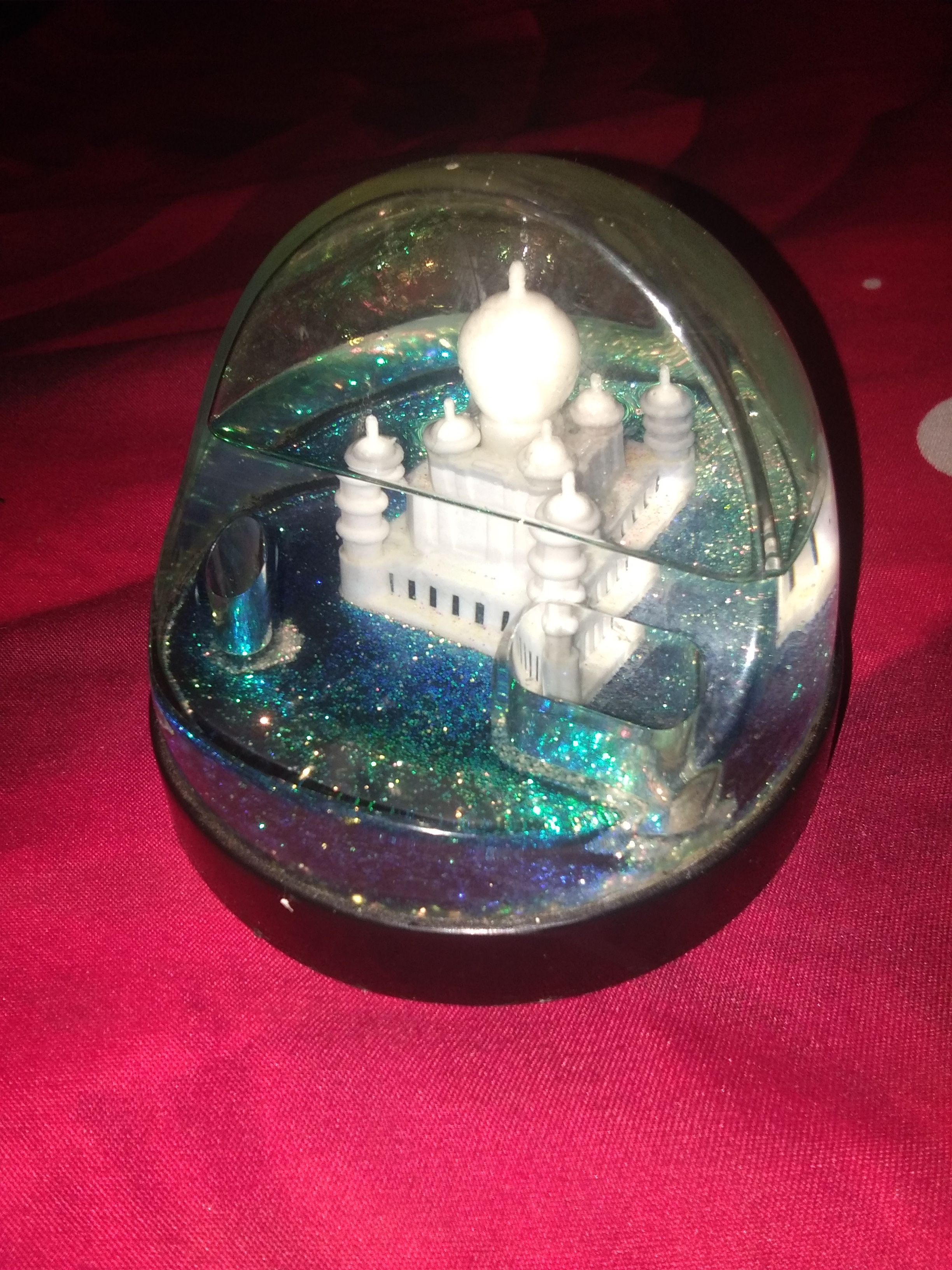 Taj Mahal Lighting Effect with ILU Love Showpiece 1 Piece Gifts itme Aapka  Box