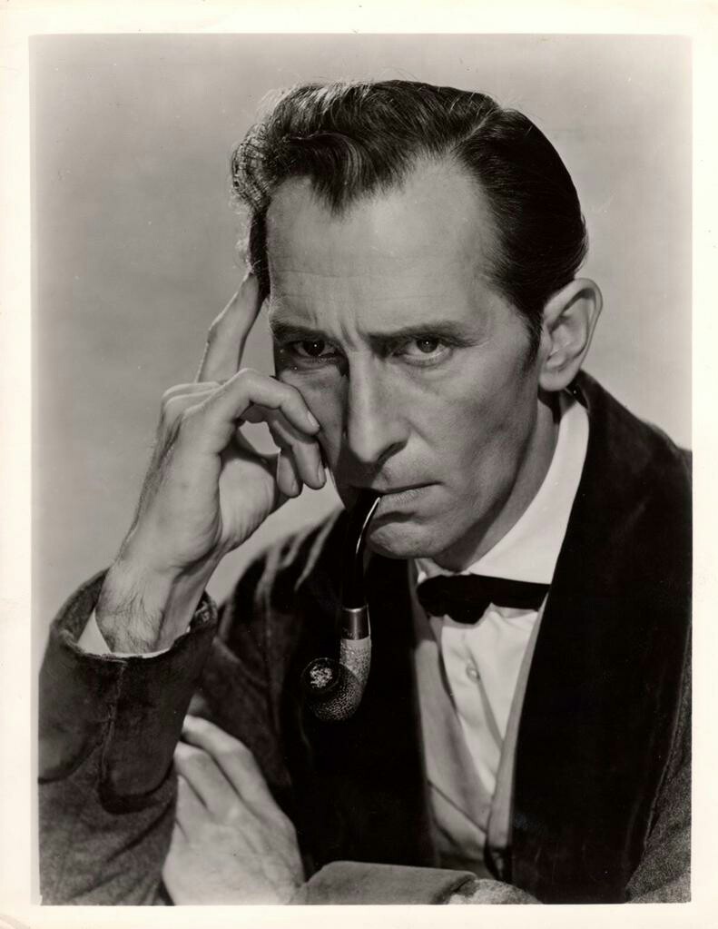 Peter Cushing.jpg