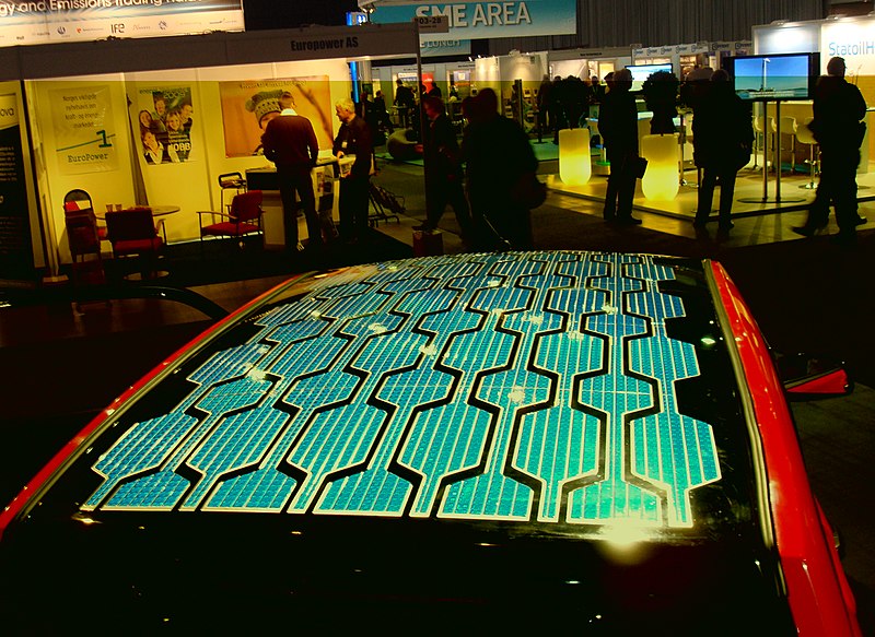 800px-Reva_nxr_solar_panels.jpg