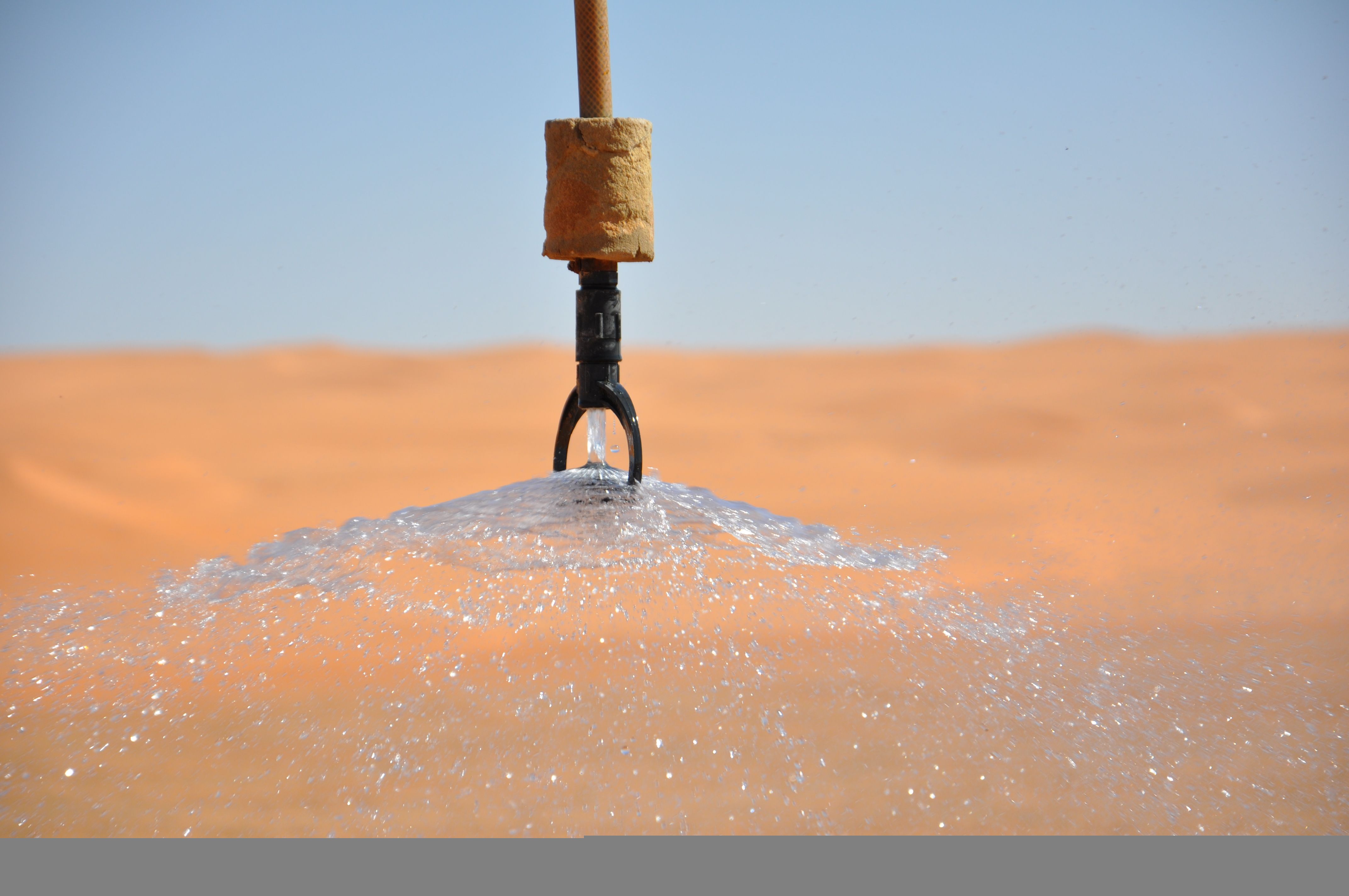 Desert water. Пустыня вода монтаж. Вода и пустыня противоположность. Water in short Supply in Desert. Water streaming hand Desert.