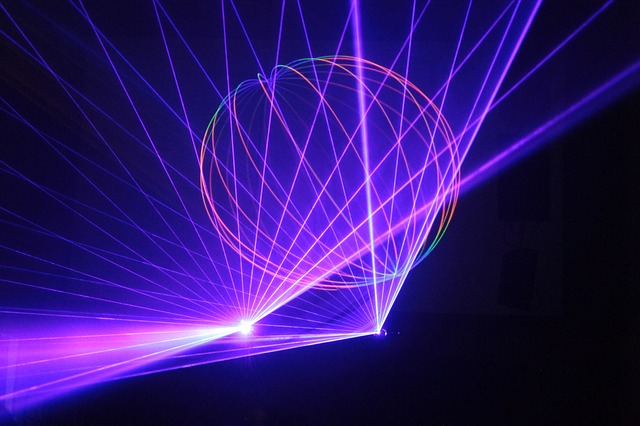 laser-show-589727_640.jpg