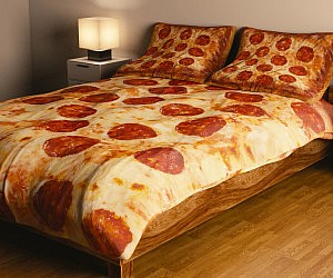 pepperoni-pizza-bed1-300x250.jpg