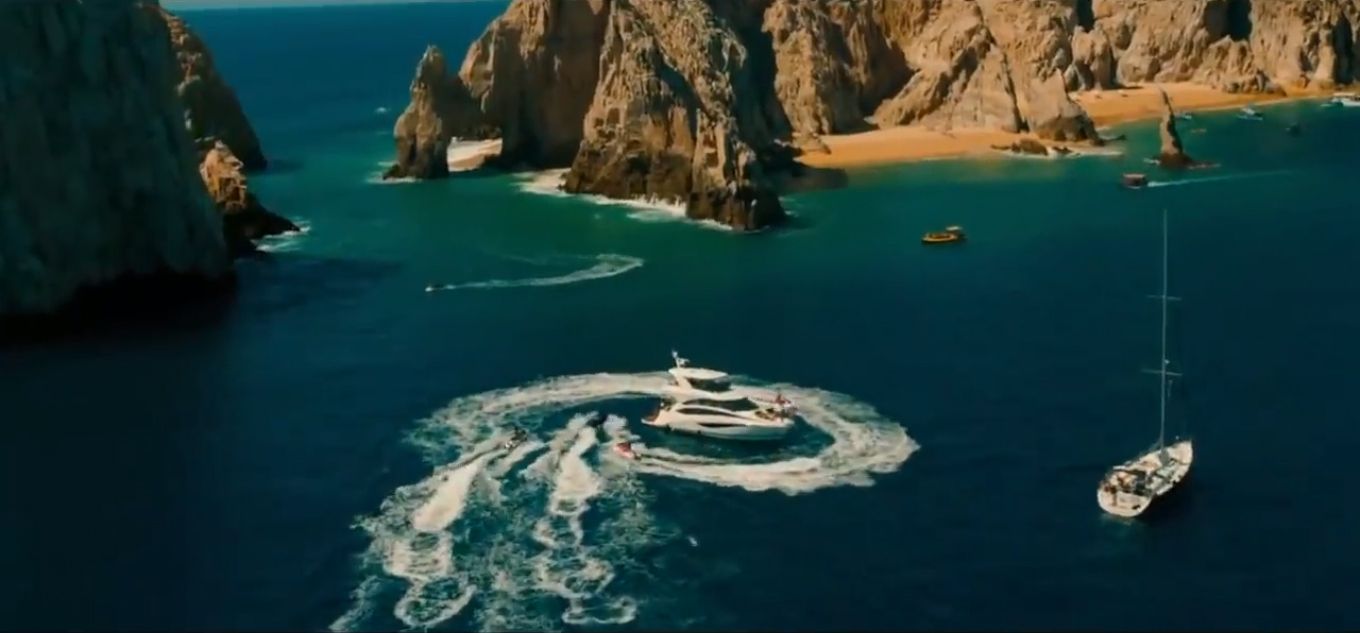 Yacht-Cabo-2.jpg