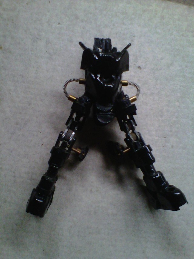 robot-iron-man-mengagumkan-dari-korek-api-gas-12-640x853.jpeg