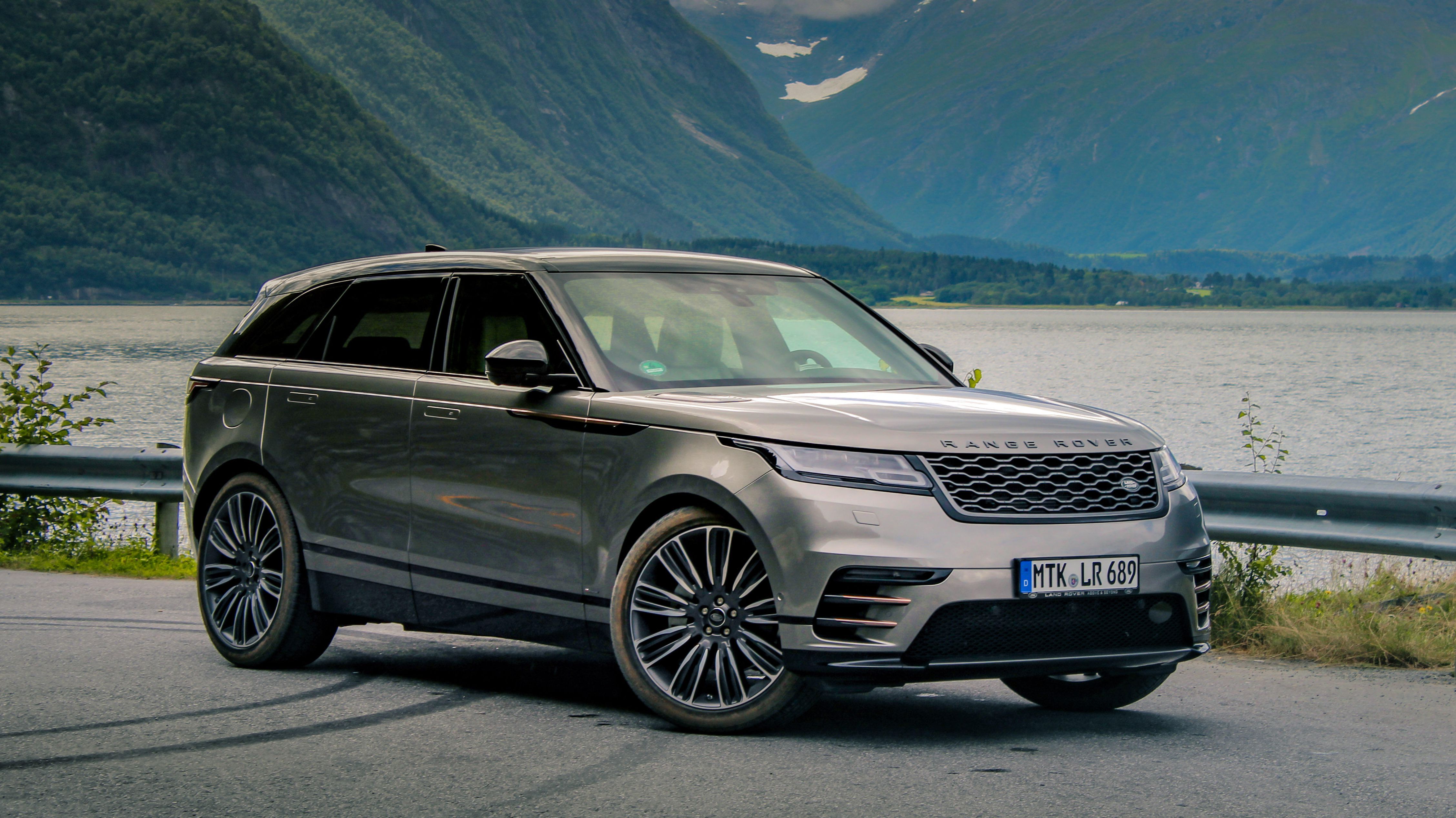 2018-land-rover-range-rover-velar-norway-7.jpg