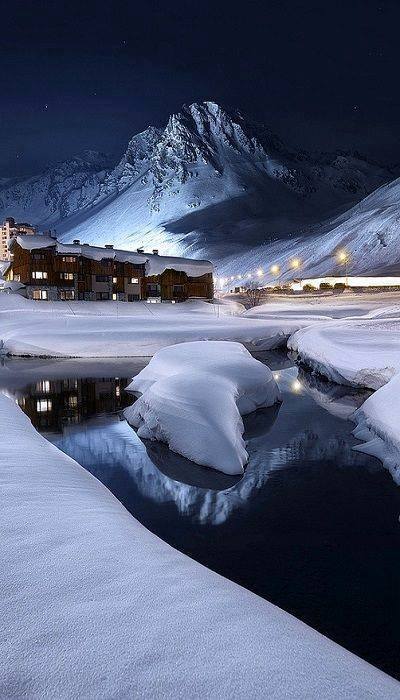 Tignes, Rhône-Alpes, Franța.jpg