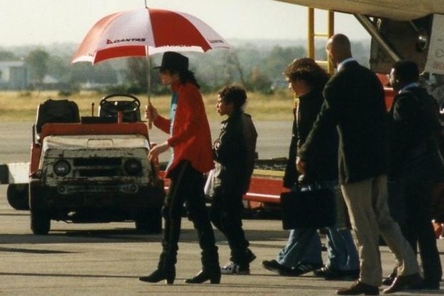 michael-Jackson-1990s.jpg