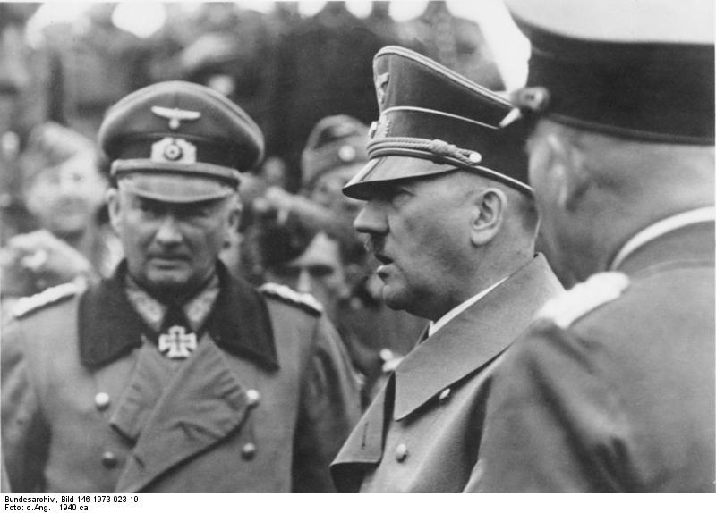 Bundesarchiv_Bild_146-1973-023-19,_Frankreich,_Günther_v._Kluge,_Adolf_Hitler.jpg