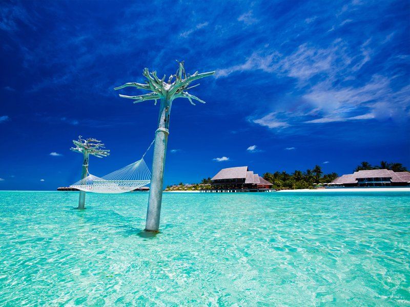maldives-dhigu-hotel-lagoon.jpg