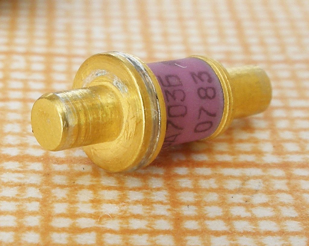 Ganna_diode_3A703B.jpg