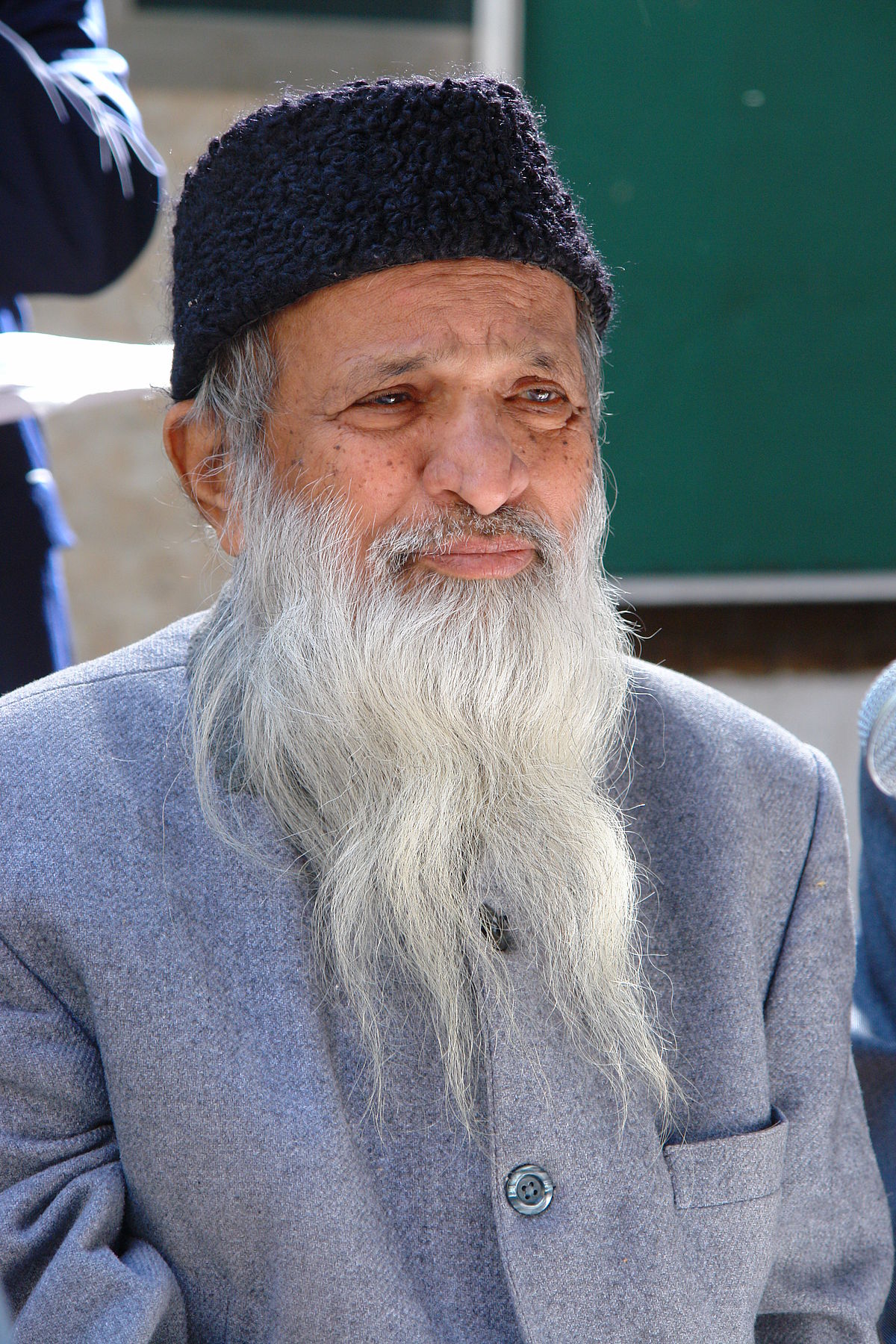 1200px-Abdul_Sattar_Edhi.jpg